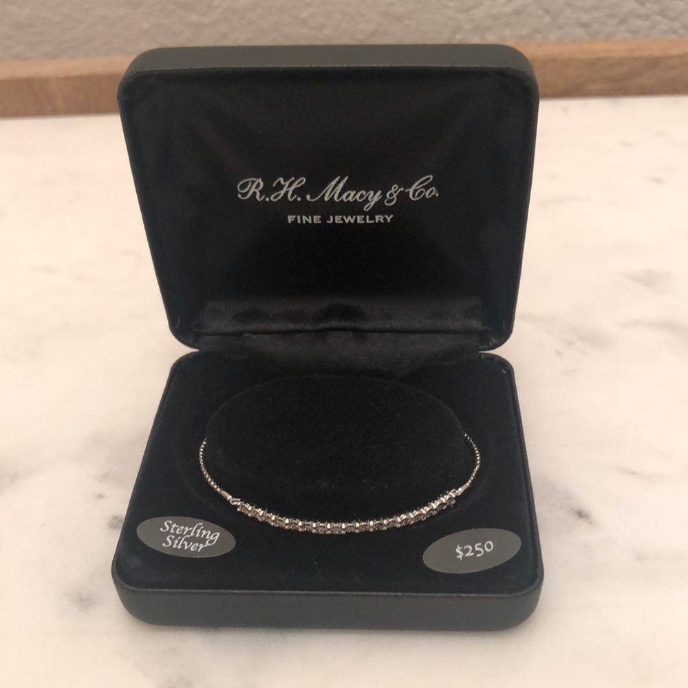 R.H. Macy & Co bracelet sterling Silver